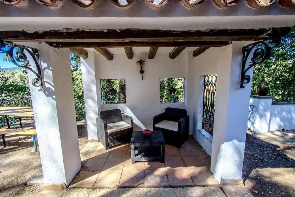 Les Canyes Cottage, Private Villa Resort Piera Camera foto
